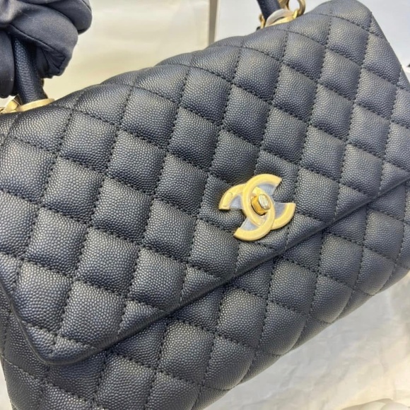 Chanel Coco - Picture 5 of 12